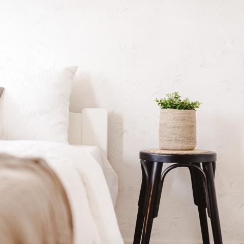 makuuhuoneen yöpöytä