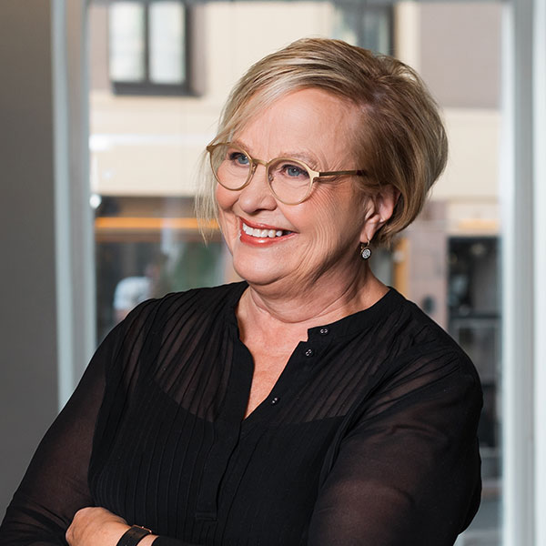 Marja Pellosniemi, kiinteistönvälittäjä LKV Helsinki Solid House