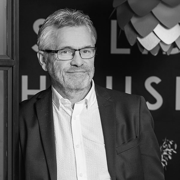 Teppo Tuijula Kiinteistönvälittäjä  Solid House