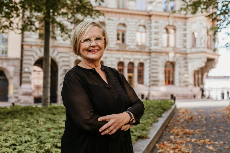 Marja Pellosniemi, kiinteistönvälittäjä LKV Helsinki Solid House